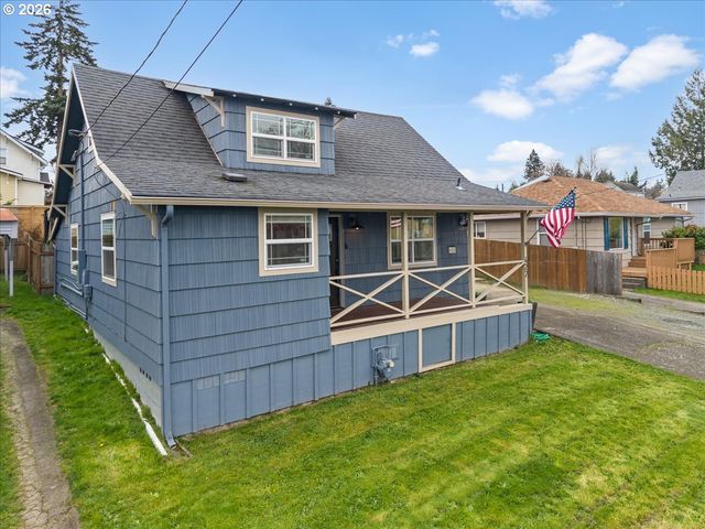 422 WILLAMETTE St, Oregon City, OR 97045