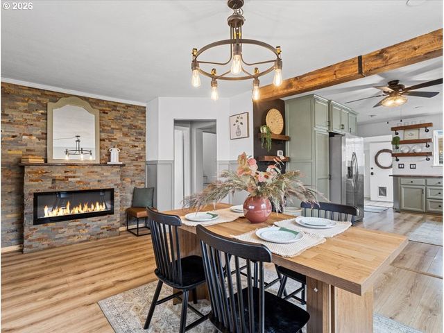 422 WILLAMETTE St, Oregon City, OR 97045