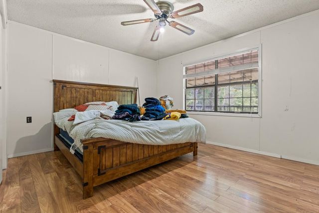 1193 Cowpen Road, Karnack, TX 75661