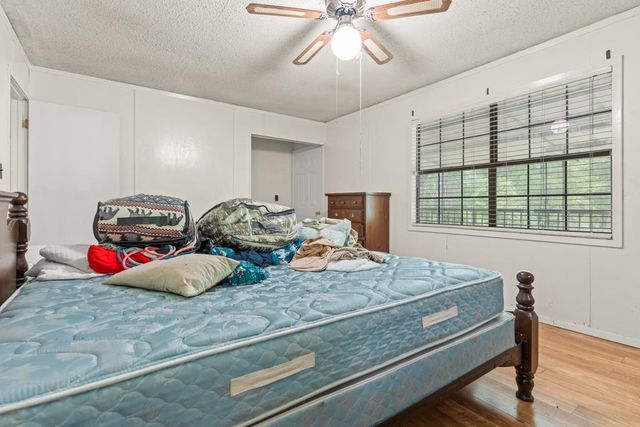 1193 Cowpen Road, Karnack, TX 75661