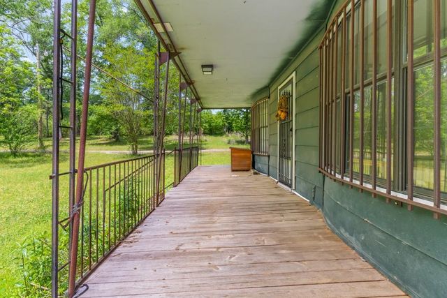 1193 Cowpen Road, Karnack, TX 75661