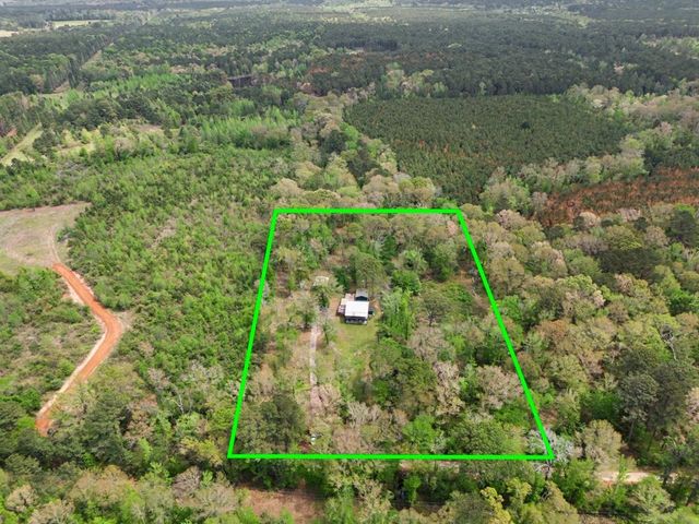 1193 Cowpen Road, Karnack, TX 75661