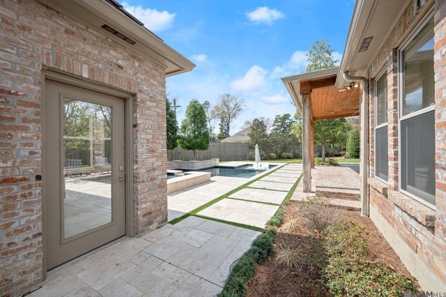 8100 Old Hammond Hwy, Baton Rouge, LA 70809