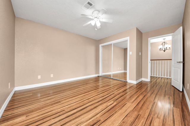 2804 8th Street N, Texas City, TX 77590
