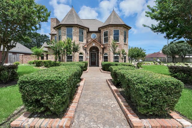 2804 8th Street N, Texas City, TX 77590