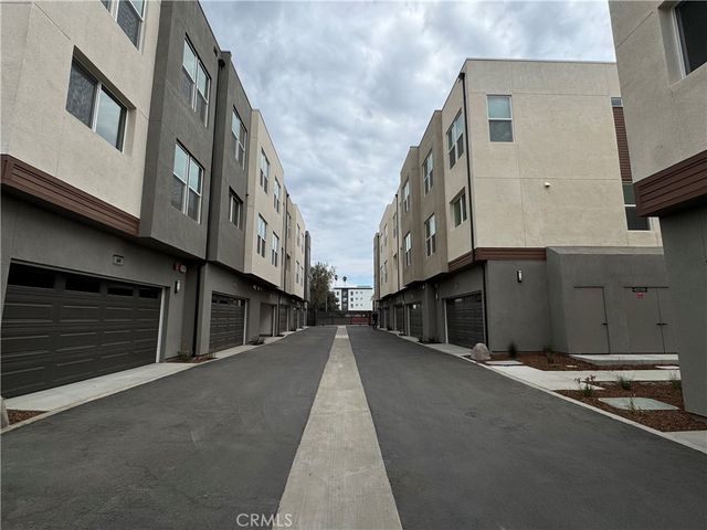 652 E Fourth Street, Pomona, CA 91766