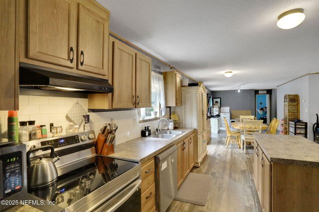 4527 BONDARENKO Road, Keystone Heights, FL 32656