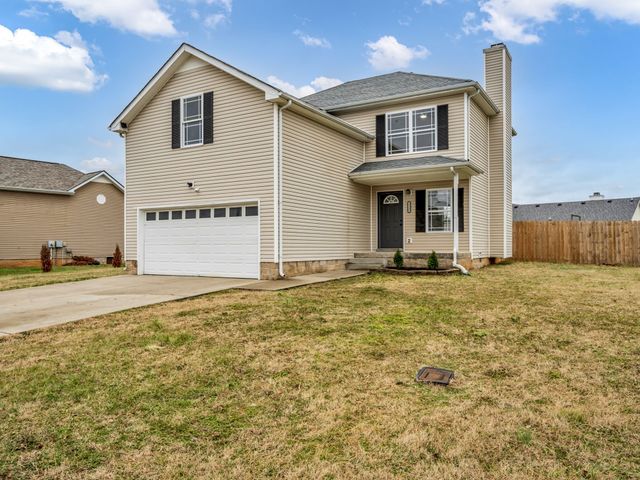1321 Loren Cir, Clarksville, TN 37042