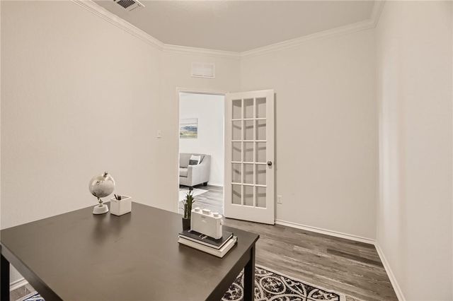 288 Eves Necklace DR, Buda, TX 78610