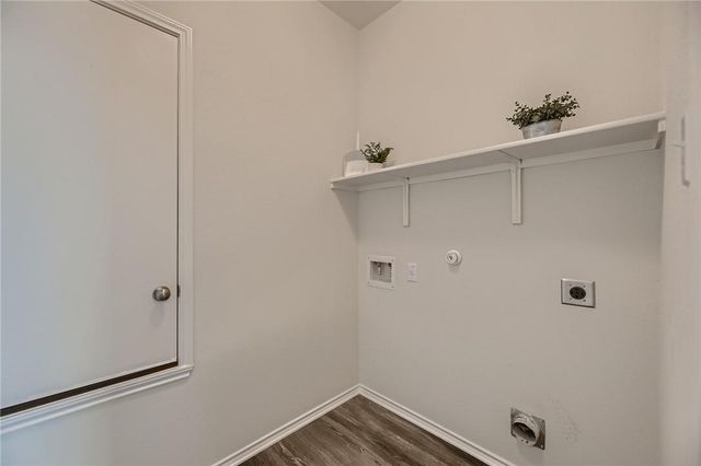 288 Eves Necklace DR, Buda, TX 78610