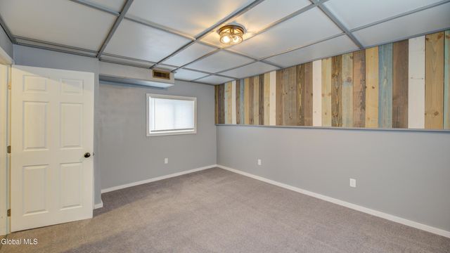 34 N Main Street, Mayfield, NY 12117