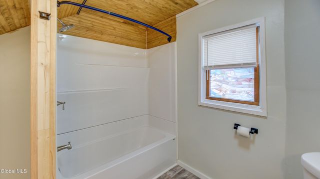 34 N Main Street, Mayfield, NY 12117