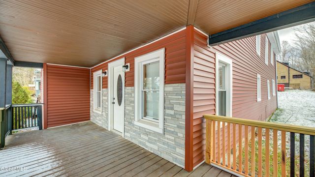 34 N Main Street, Mayfield, NY 12117