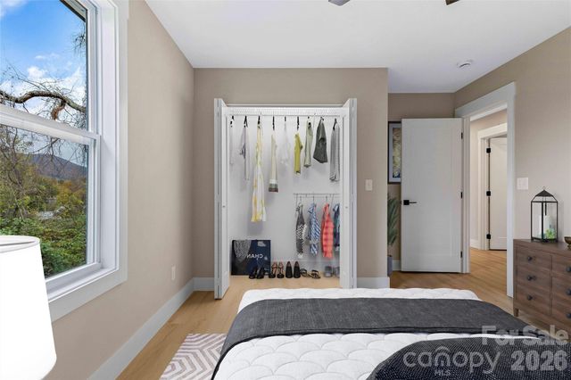 634 Beehive Road, Hendersonville, NC 28792