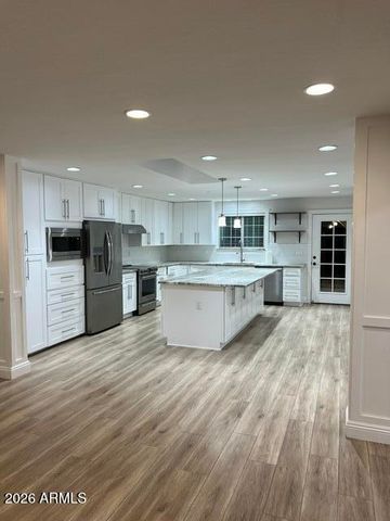 13001 N 65 Drive, Glendale, AZ 85304