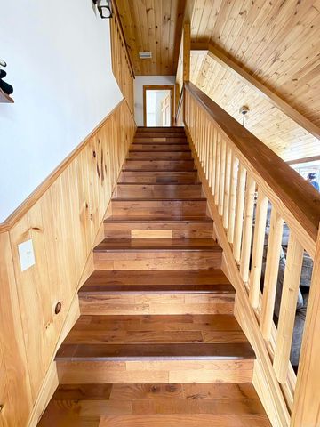 2096 QMC Road, Mountain View, AR 72560