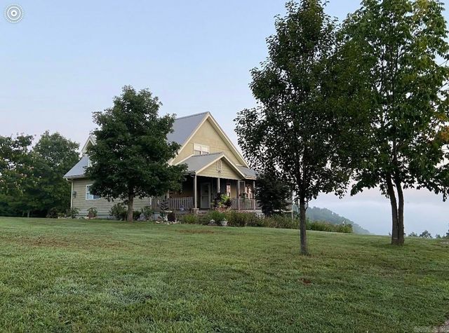 2096 QMC Road, Mountain View, AR 72560