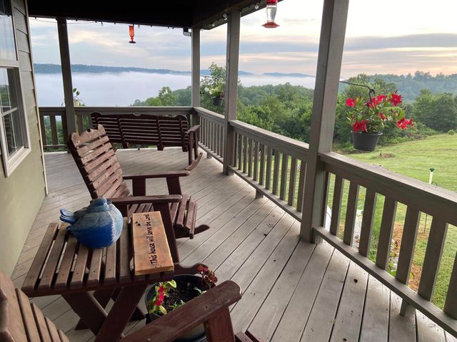 2096 QMC Road, Mountain View, AR 72560