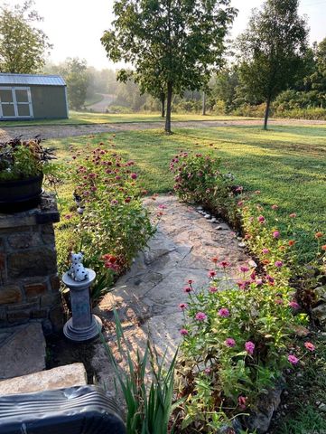 2096 QMC Road, Mountain View, AR 72560