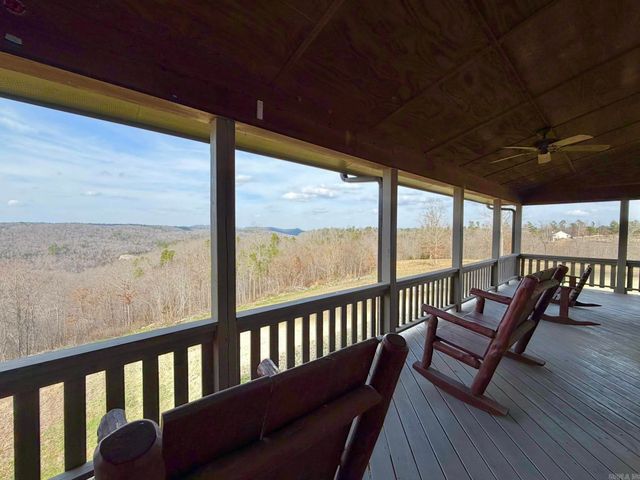 2096 QMC Road, Mountain View, AR 72560