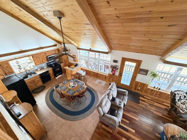 2096 QMC Road, Mountain View, AR 72560