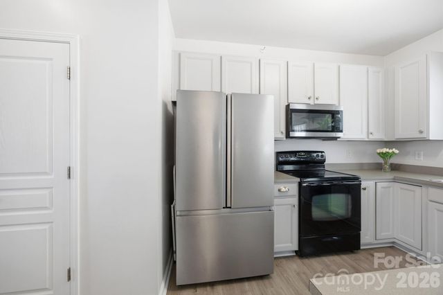 9511 Long Hill Drive, Charlotte, NC 28214