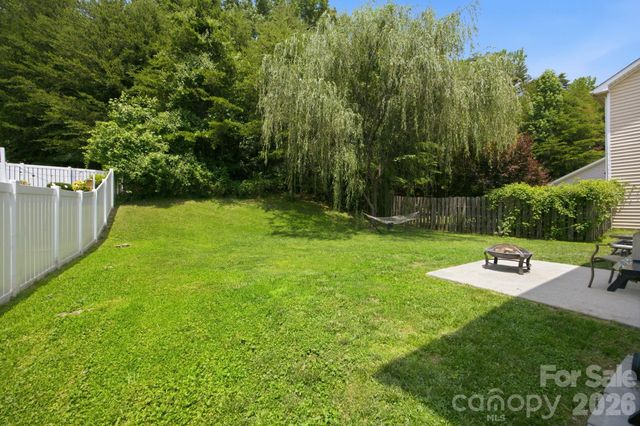 9511 Long Hill Drive, Charlotte, NC 28214