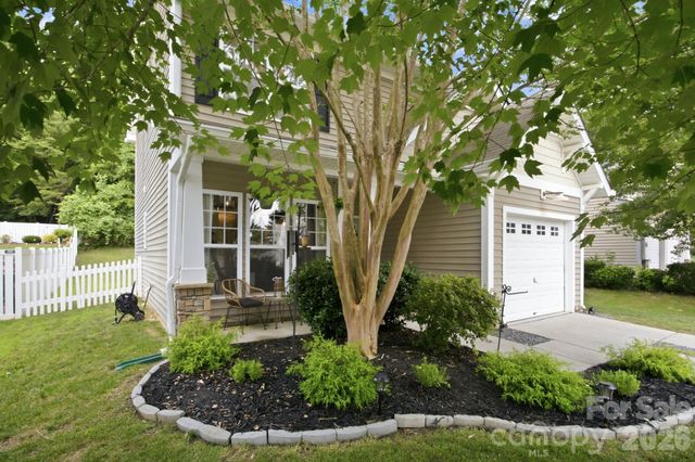 9511 Long Hill Drive, Charlotte, NC 28214