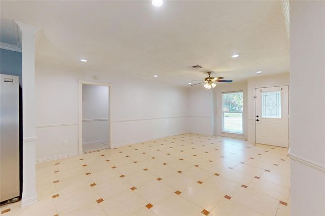 502 Moody Avenue, League City, TX 77573