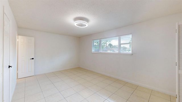 502 Moody Avenue, League City, TX 77573