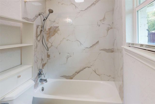 502 Moody Avenue, League City, TX 77573