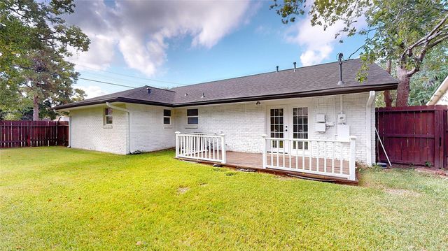 502 Moody Avenue, League City, TX 77573