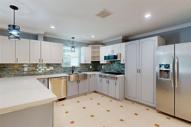 502 Moody Avenue, League City, TX 77573