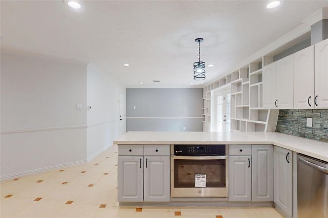 502 Moody Avenue, League City, TX 77573