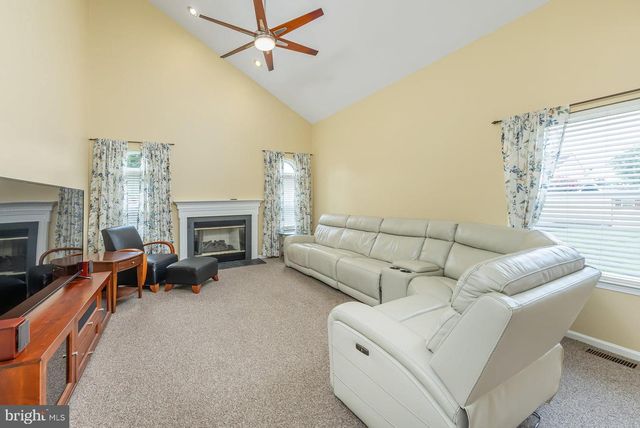 7 CARDIGAN CT, Sewell, NJ 08080