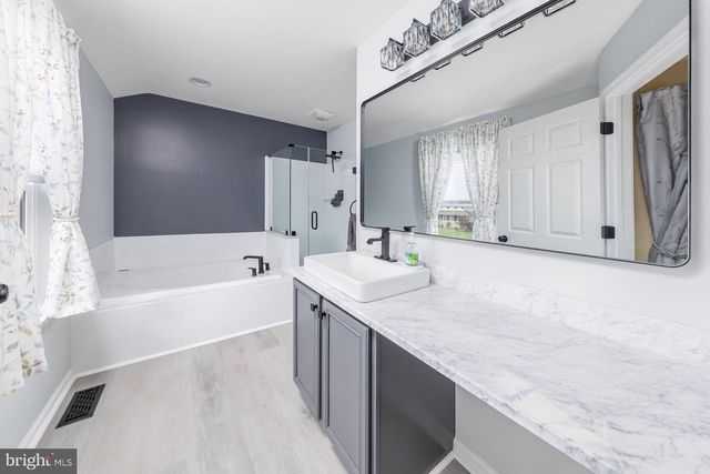 7 CARDIGAN CT, Sewell, NJ 08080