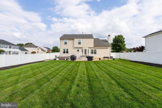 7 CARDIGAN CT, Sewell, NJ 08080
