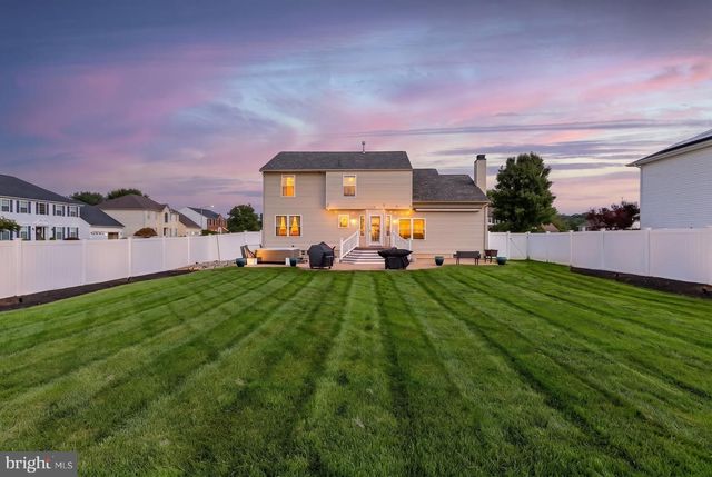7 CARDIGAN CT, Sewell, NJ 08080