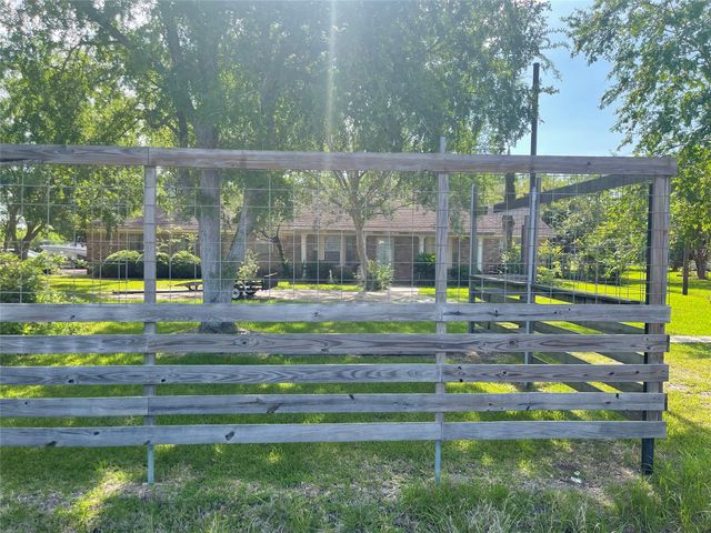 16719 Mclean Road, Pearland, TX 77584