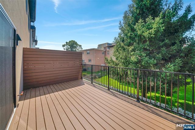 306 Coolidge Avenue, Fort Lee, NJ 07024