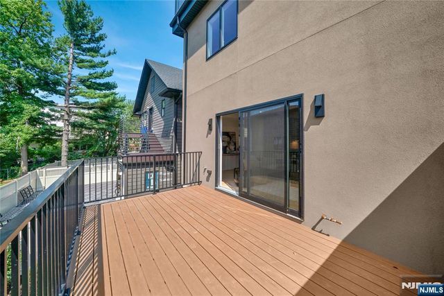 306 Coolidge Avenue, Fort Lee, NJ 07024