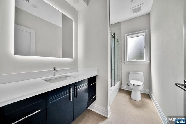 306 Coolidge Avenue, Fort Lee, NJ 07024