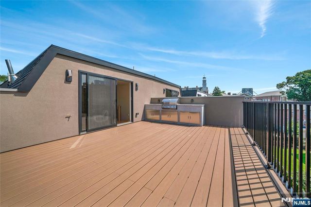 306 Coolidge Avenue, Fort Lee, NJ 07024