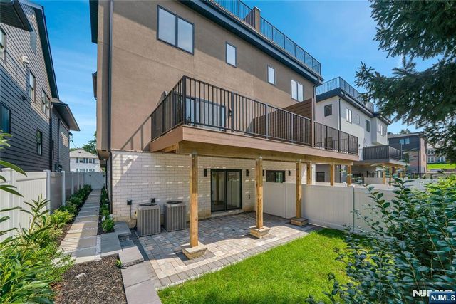 306 Coolidge Avenue, Fort Lee, NJ 07024