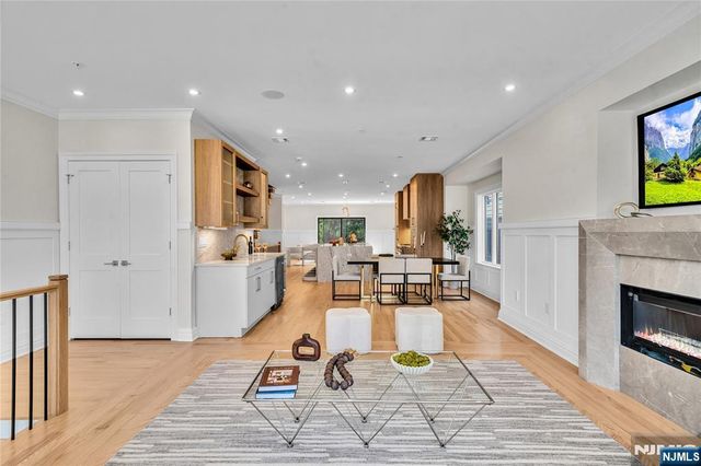 306 Coolidge Avenue, Fort Lee, NJ 07024