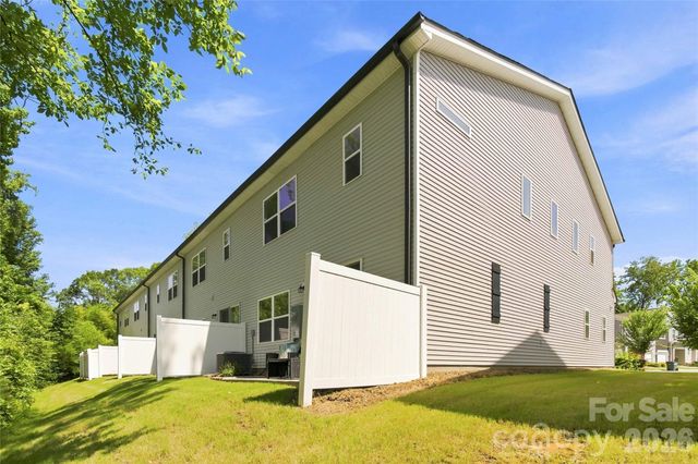 5320 Somerset Hill Lane, Charlotte, NC 28269