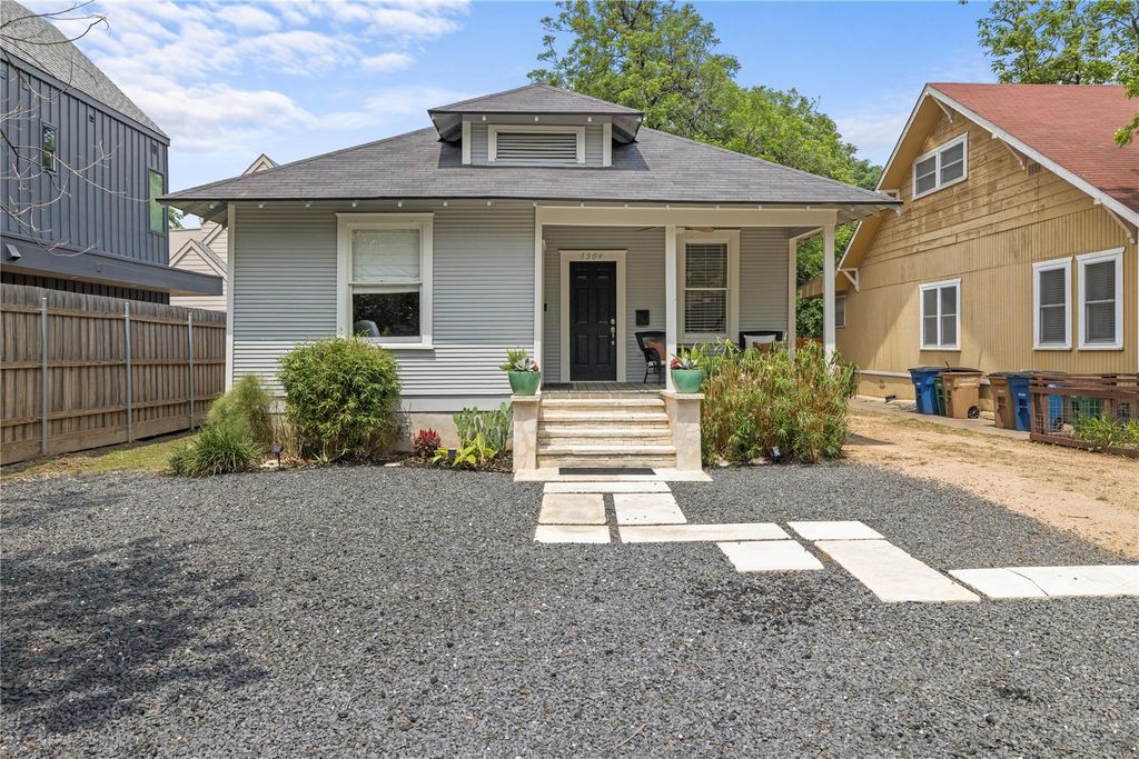 1304 E 2nd ST, Austin, TX 78702