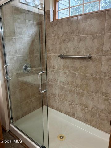 25 Stratton Circle, Troy, NY 12182