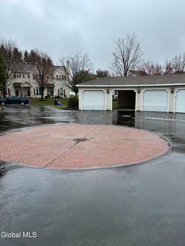 25 Stratton Circle, Troy, NY 12182