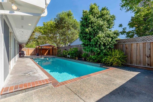 349 Ann Ct, Livermore, CA 94550